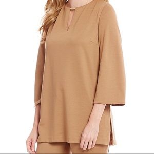 PRESTON & YORK MADGE PONTE KEYHOLE NECK BLOUSE